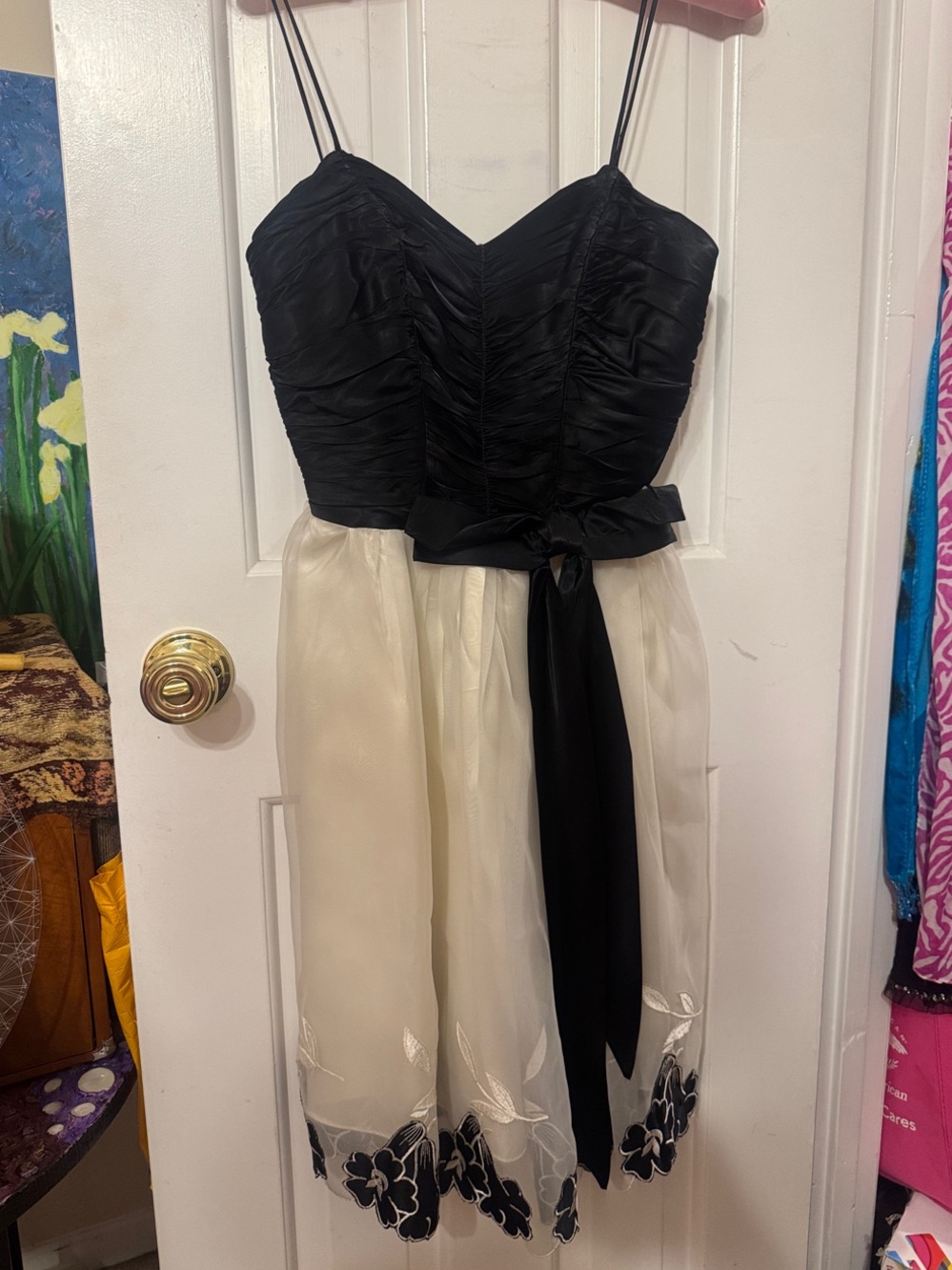 XS Vintage Bombshell Black and White Dress